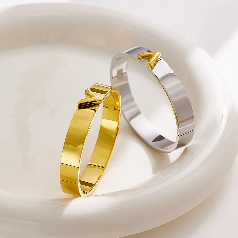 Titanium Steel 18k Gold Color Metal Luxury Bangles